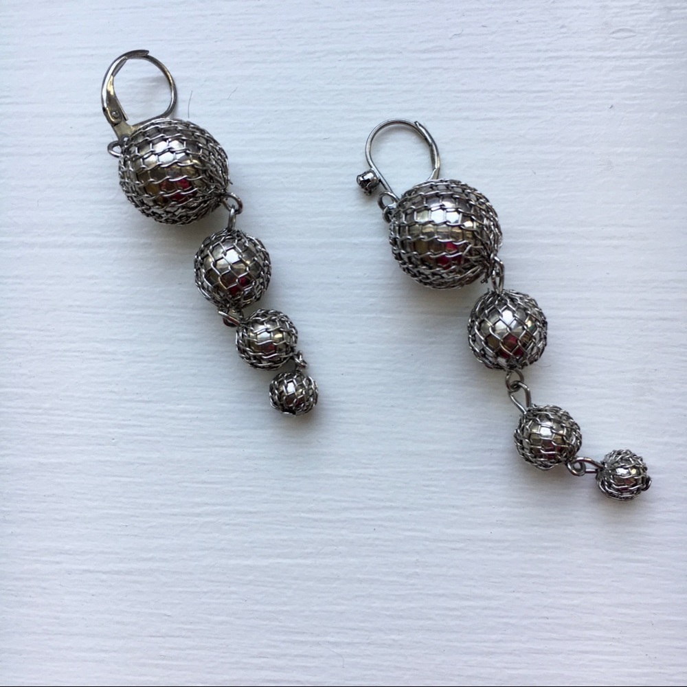 3/$15! Dangling earrings